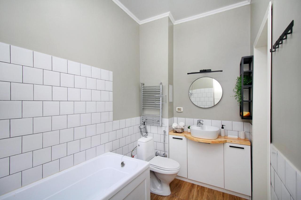 אלמטי Perfect Spacious Apartment 356 מראה חיצוני תמונה